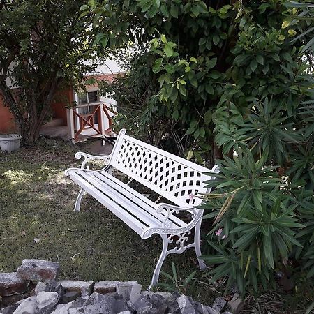 Apartamento Cosy Corner St. George's Exterior foto